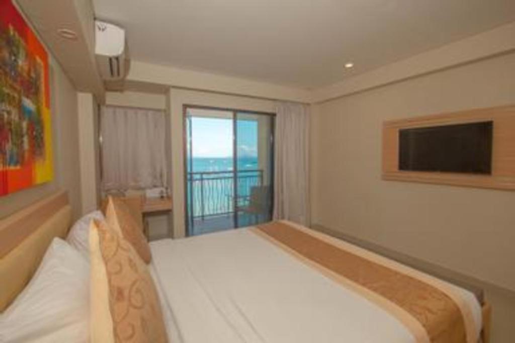 Laprima Hotel Лабуан Баджо Екстериор снимка
