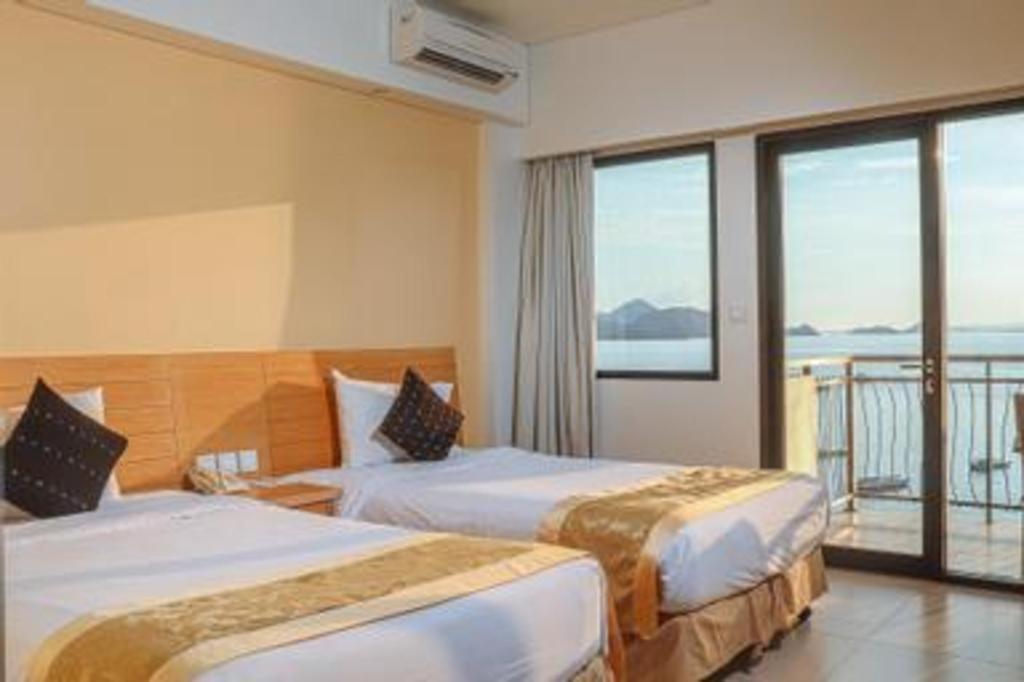 Laprima Hotel Лабуан Баджо Екстериор снимка